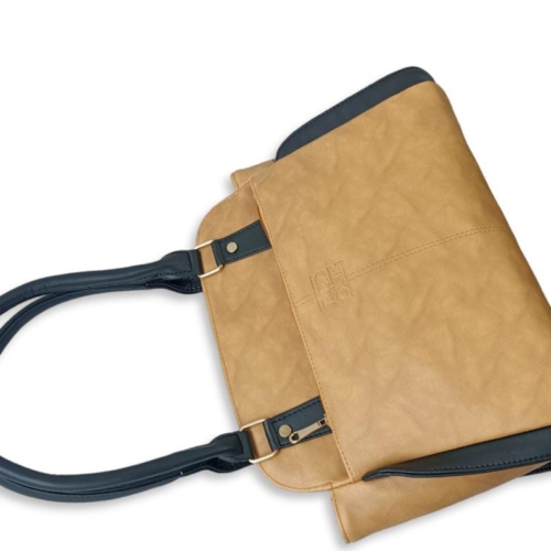 2ccf9ff4-61fb-483d-8216-d390d5cb68af